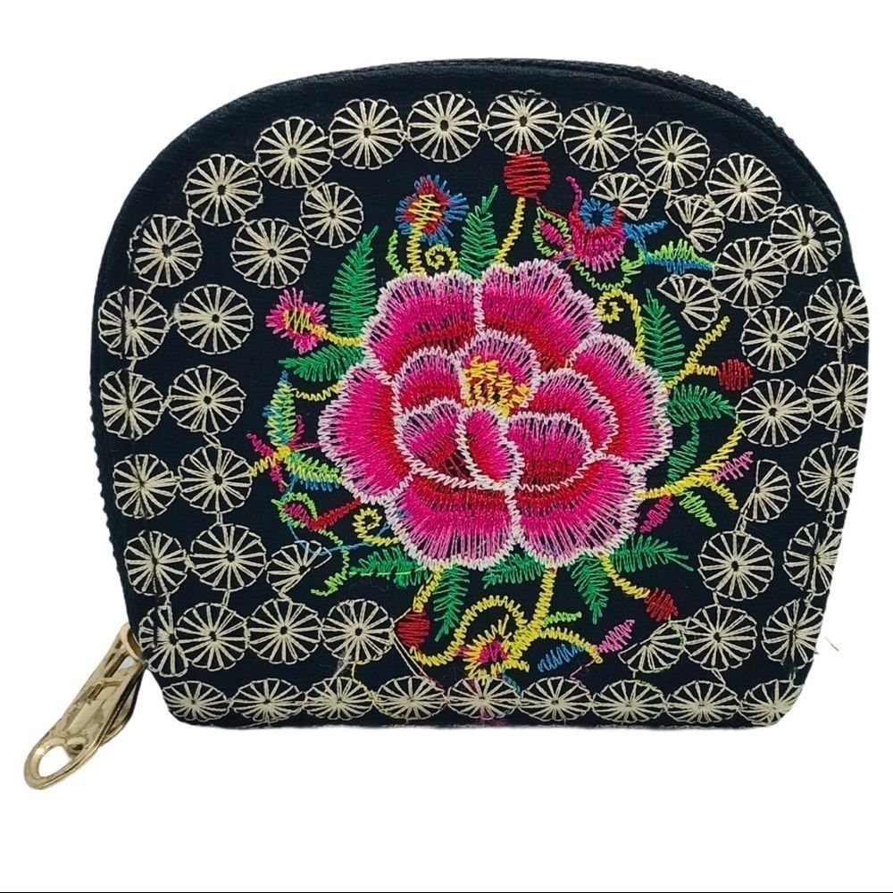 💥Free with Purchase💥 NWOT Floral Embroidered Black & Pink Double Zipper Wallet